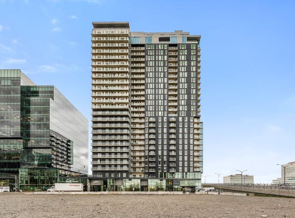 60 Rue de lÉclipse, Brossard, QC J4Z0T8, CA, Brossard, Quebec J4Z0T8