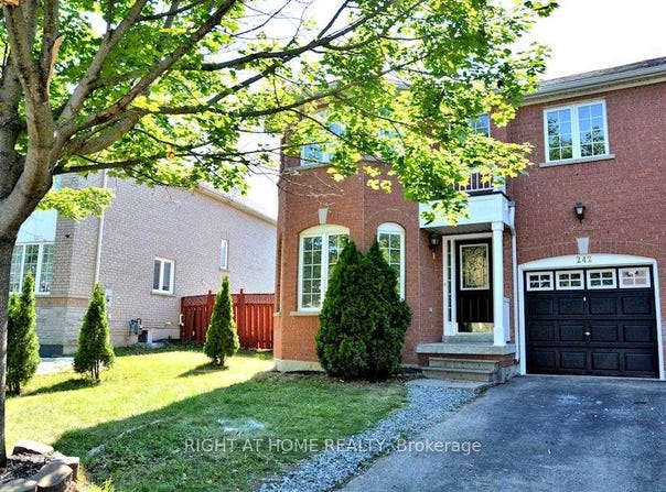 242 Flagstone Way, Newmarket, Ontario L3X2Y2