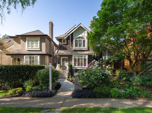 4273 W 14th Avenue, Vancouver, British Columbia V6R 2X7
