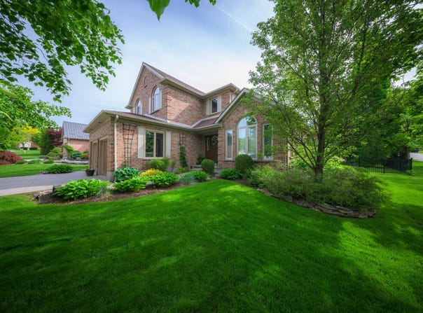 22 Glenridge Crescent, London, Ontario N6G 4W5