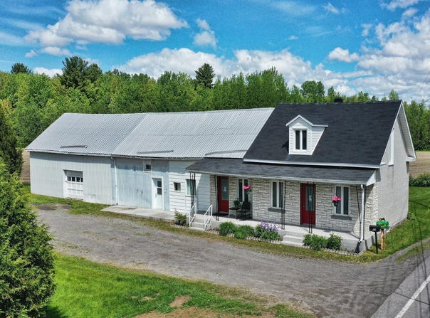 220 Boul. Brassard, Saint-Paul, QC J0K3E0, CA, Saint-Paul, Quebec J0K3E0