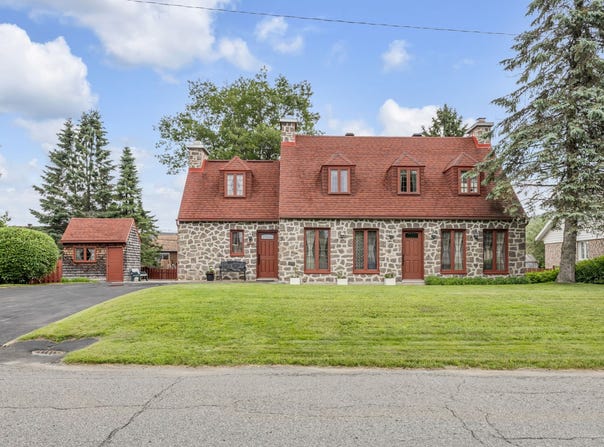 1215 Rue Beaurivage, La Haute-Saint-Charles, QC G3G2J9, CA, La Haute-Saint-Charles, Quebec G3G2J9