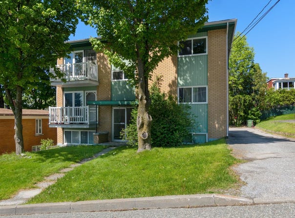 119 Rue Clark, Les Nations, Quebec J1J2N4
