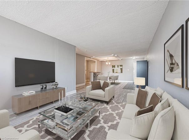 975 Warwick Court, Burlington, Ontario L7T3Z7