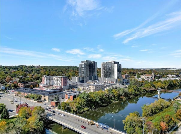 15 Glebe Street 1310, Waterloo, ON, Cambridge, Ontario N1S-0C3