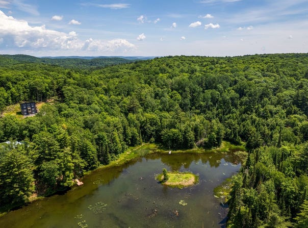 35 Ch. Frontenac, Val-des-Monts, Quebec J8N4A5