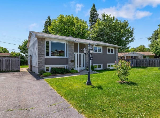 299 Rue des Pensées, Gatineau, QC J8R1N4, CA, Gatineau, Quebec J8R1N4