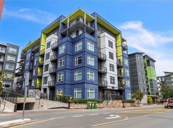 868 Orono Ave 303, Langford, British Columbia V9B 0X9