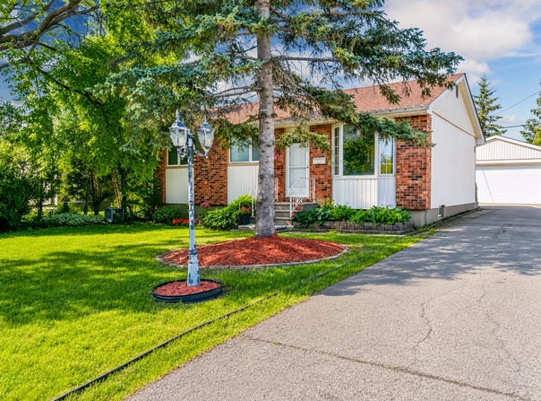 11 Lochmoor Ave, Winnipeg, MB R2J 1P7, Canada, Winnipeg, Manitoba