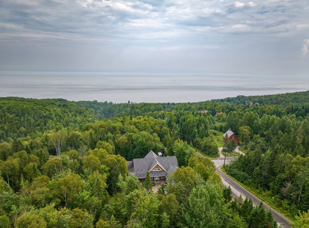 10Z 12Z Ch. du Hameau, Petite-Rivière-Saint-François, Quebec G0A 2L0