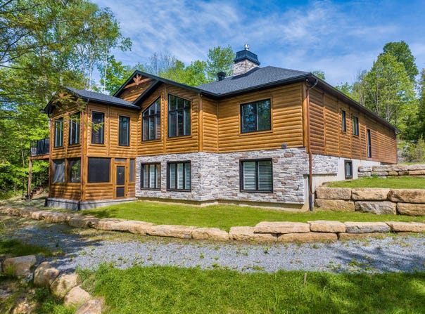 122 Ch. de lInukshuk, Amherst, QC J0T2L0, CA, Amherst, Quebec J0T2L0