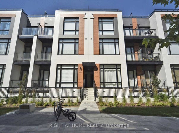 1022 - 14 David Eyer Road, Richmond Hill, Ontario L4S0N4