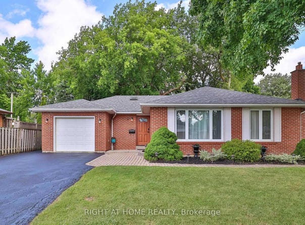 25 Devonshire Drive, Brampton, Ontario L6T3G5