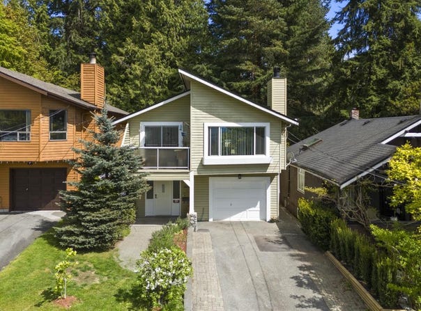 3454 ST. GEORGES AVENUE, North Vancouver, British Columbia V7N 1V8
