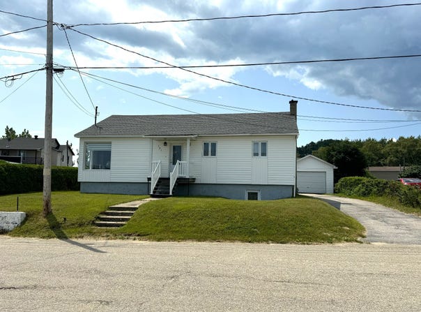 181 Rue des Commissaires, Saint-Siméon, QC G0T1X0, CA, Saint-Siméon, Quebec G0T1X0