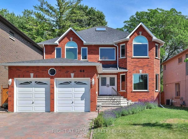 58 Yorkview Drive, Toronto, Ontario M2R1J8
