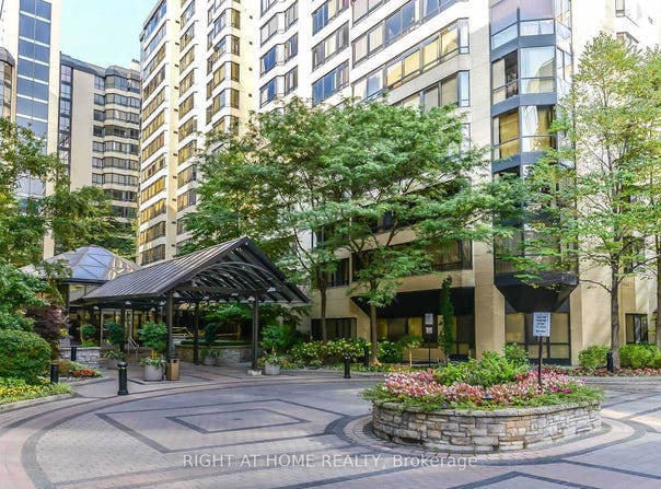 PH7 - 195 St Patrick Street, Toronto, Ontario M5T2Y8