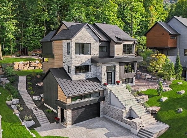 878 Rue des Bernaches, Mont-Saint-Hilaire, Quebec J3H5Y8
