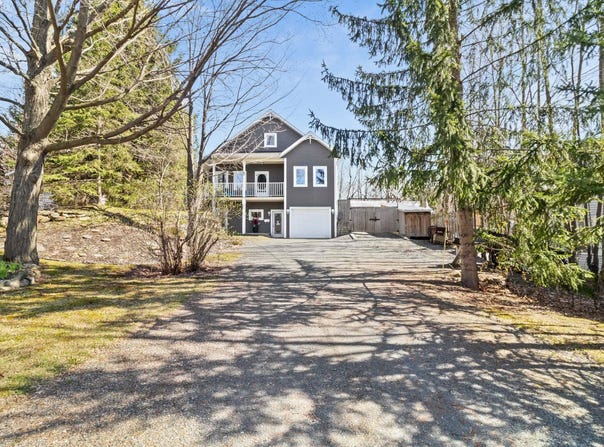 16 Rue Fairfield, Granby, QC J2G2B3, CA, Granby, Quebec J2G2B3