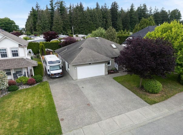 44389 ELSIE PLACE,, Chilliwack, British Columbia V2R 5L1