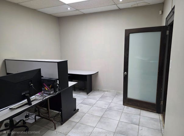 1344 Wellington Street W #4, King, Ontario L7B 1K5
