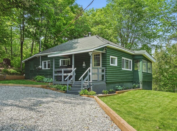 60 Ch. H.-Zurenski, Val-des-Monts, QC J8N5J2, CA, Val-des-Monts, Quebec J8N5J2