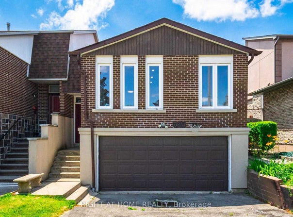 3241 Mccarthy Court, Mississauga, Ontario L4Y3Z4