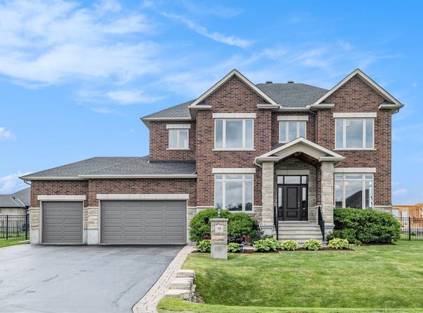 1510 Rangeland Avenue, Ottawa, Ontario K4P 0E1