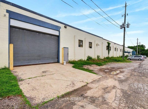 47 Head Street 1, Hamilton, ON, Hamilton, Ontario L9H-3H6