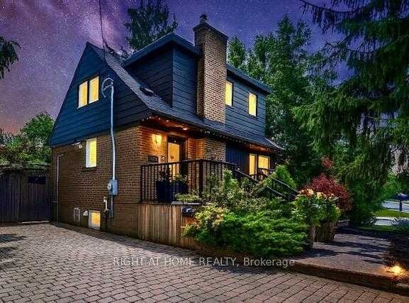 2330 Parkway Drive, Burlington, Ontario L7P1T5