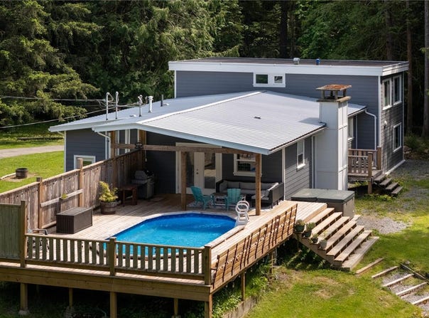 1885 Verlon Road, Shawnigan Lake, British Columbia V0R2W5