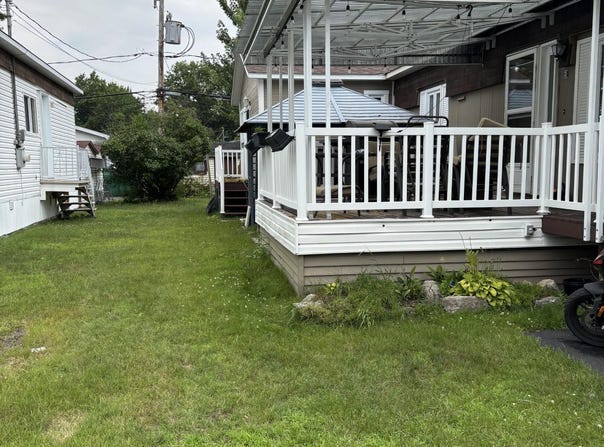 526 27e Avenue, Sainte-Marthe-sur-le-Lac, QC J0N1P0, CA, Sainte-Marthe-sur-le-Lac, Quebec J0N1P0