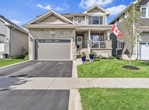 228 Mill Pond Place, Kingston, Ontario K7M 0C9