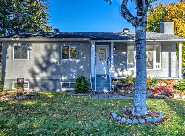 49 Rue des Grives, Blainville, Quebec J7C3M1