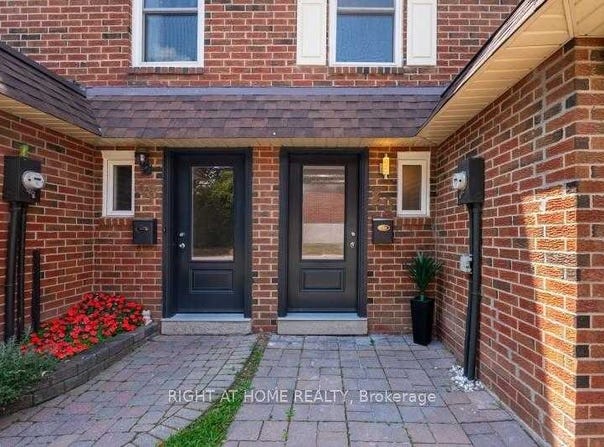 39 - 30 Heslop Road, Milton, Ontario L9T1B3