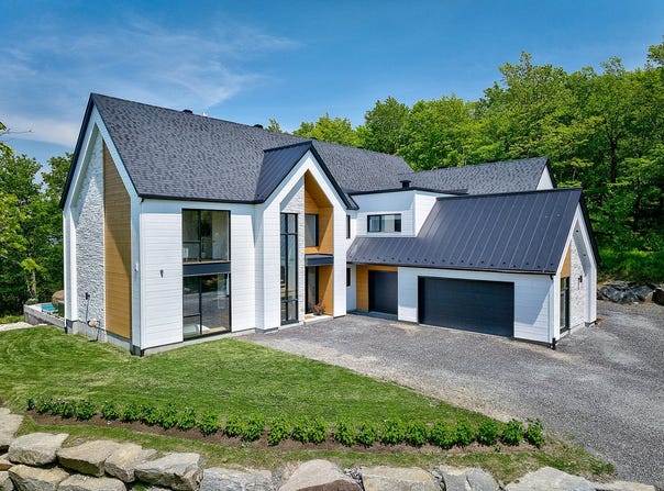 201 Rue des Cimes, Shefford, Quebec J2M 1N9