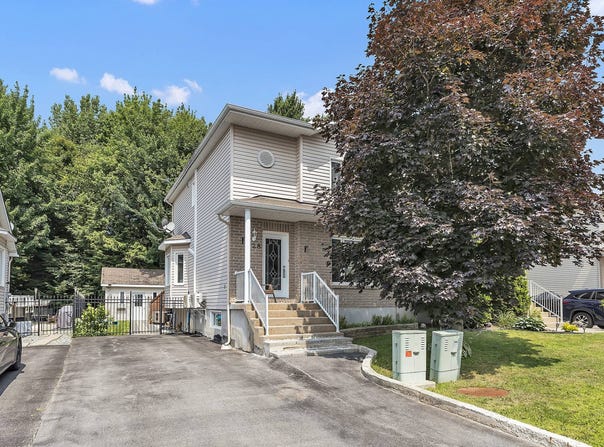128 Rue de la Barque, Gatineau, QC J8B5C2, CA, Gatineau, Quebec J8B5C2