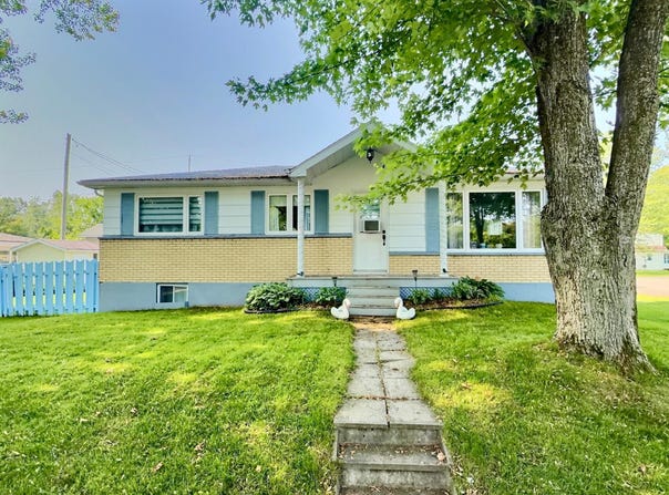 2357 Rue Munger, Jonquière, Quebec G7S3W1