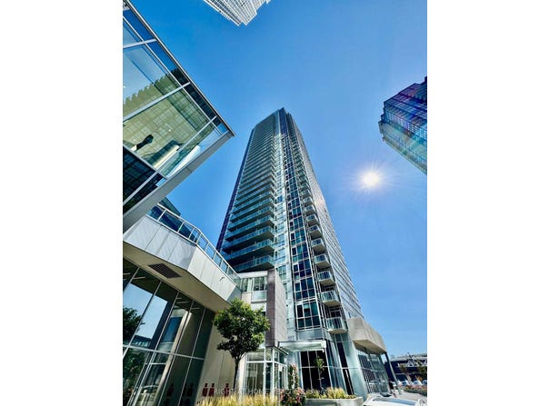 3709 - 2908 Highway 7 Road, Vaughan, Ontario L4K0K5
