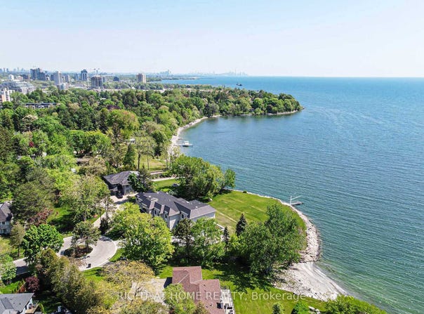 771 Dack Boulevard, Mississauga, Ontario L5H1E5