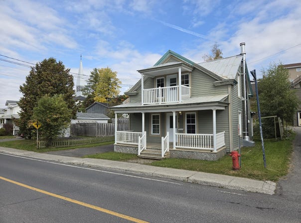 70 Rue Desbiens, Amqui, Quebec G5J3P2