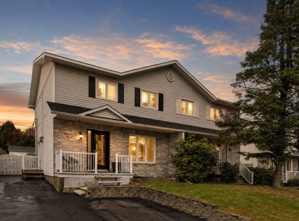 35 Rue de Candiac, Gatineau, Quebec J8R2A6