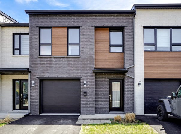 17090 Rue Jacques-Cartier, Mirabel, QC J7J0X4, CA, Mirabel, Quebec J7J0X4