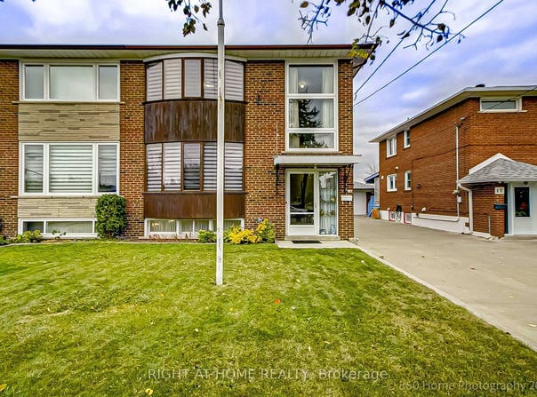 19 Martini Drive, Toronto, Ontario M6M4X4
