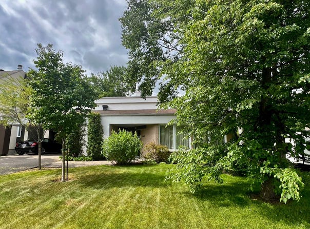 1661 Rue du Portage, Chicoutimi, QC G7H6Y1, CA, Chicoutimi, Quebec G7H6Y1