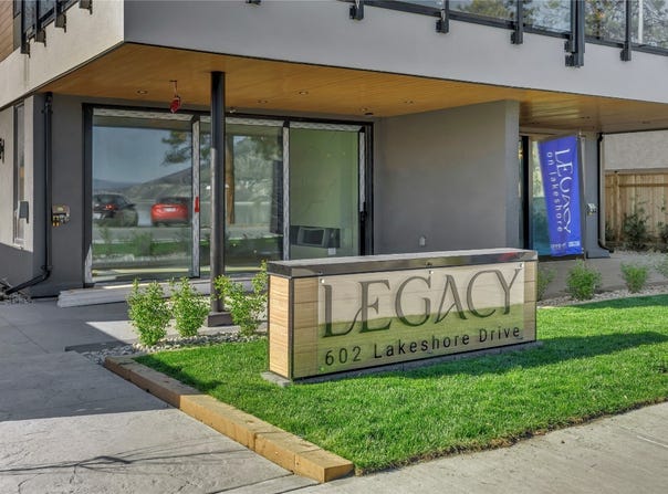602 Lakeshore Drive 202, Penticton, British Columbia V2A 1B9