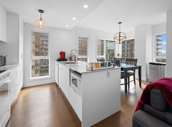 975 Av. Roland-Beaudin, Sainte-Foy/Sillery/Cap-Rouge, Quebec G1V5V5