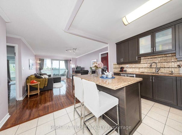 510 - 745 New Westminster Drive, Vaughan, Ontario L4J8J9