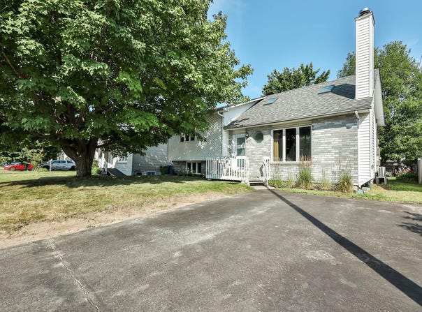 67 Rue de Fréville, Gatineau, QC J8P7P2, CA, Gatineau, Quebec J8P7P2