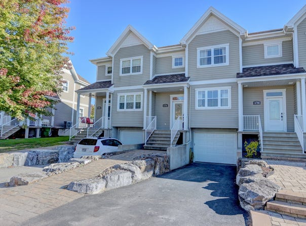 4784 Rue du Vert, Saint-Hyacinthe, Quebec J2T0A7